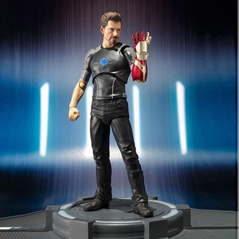 Miniatura Tony Stark - Homem de Ferro 3 - Mark 42 - 15cm